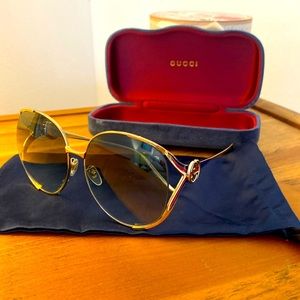 Gucci Sunglasses Style GG0225S